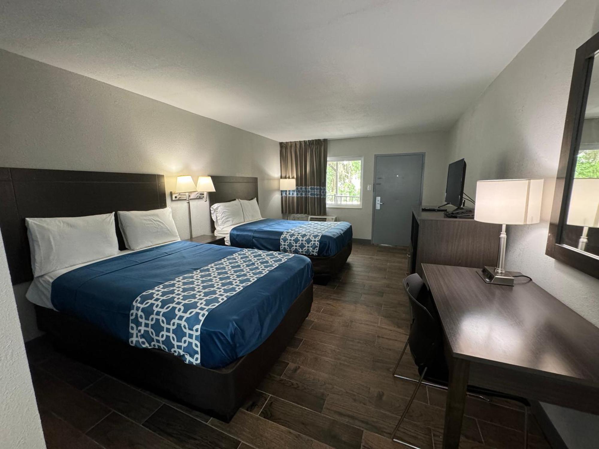 Travelodge By Wyndham Gainesville Exteriör bild