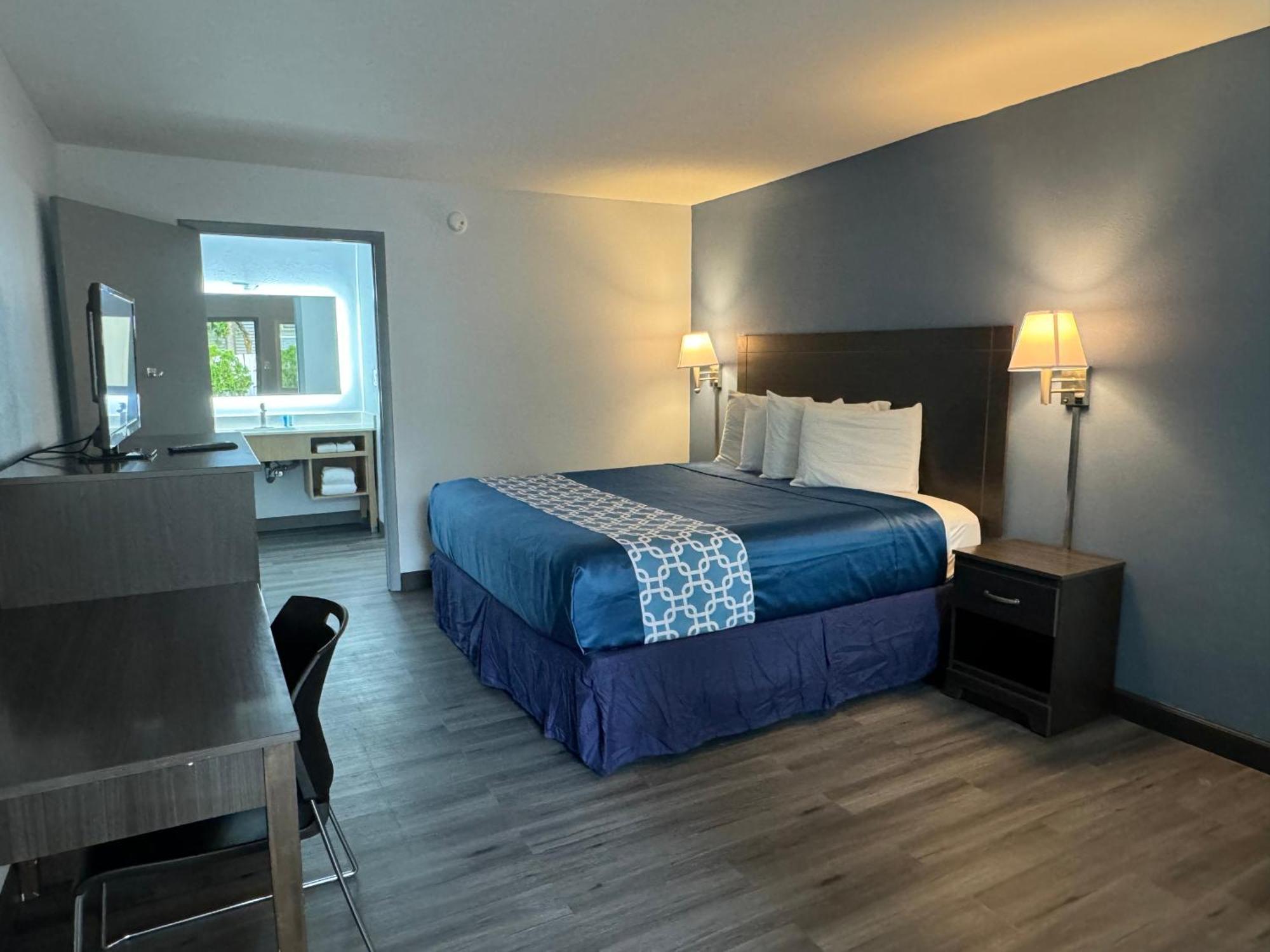 Travelodge By Wyndham Gainesville Exteriör bild
