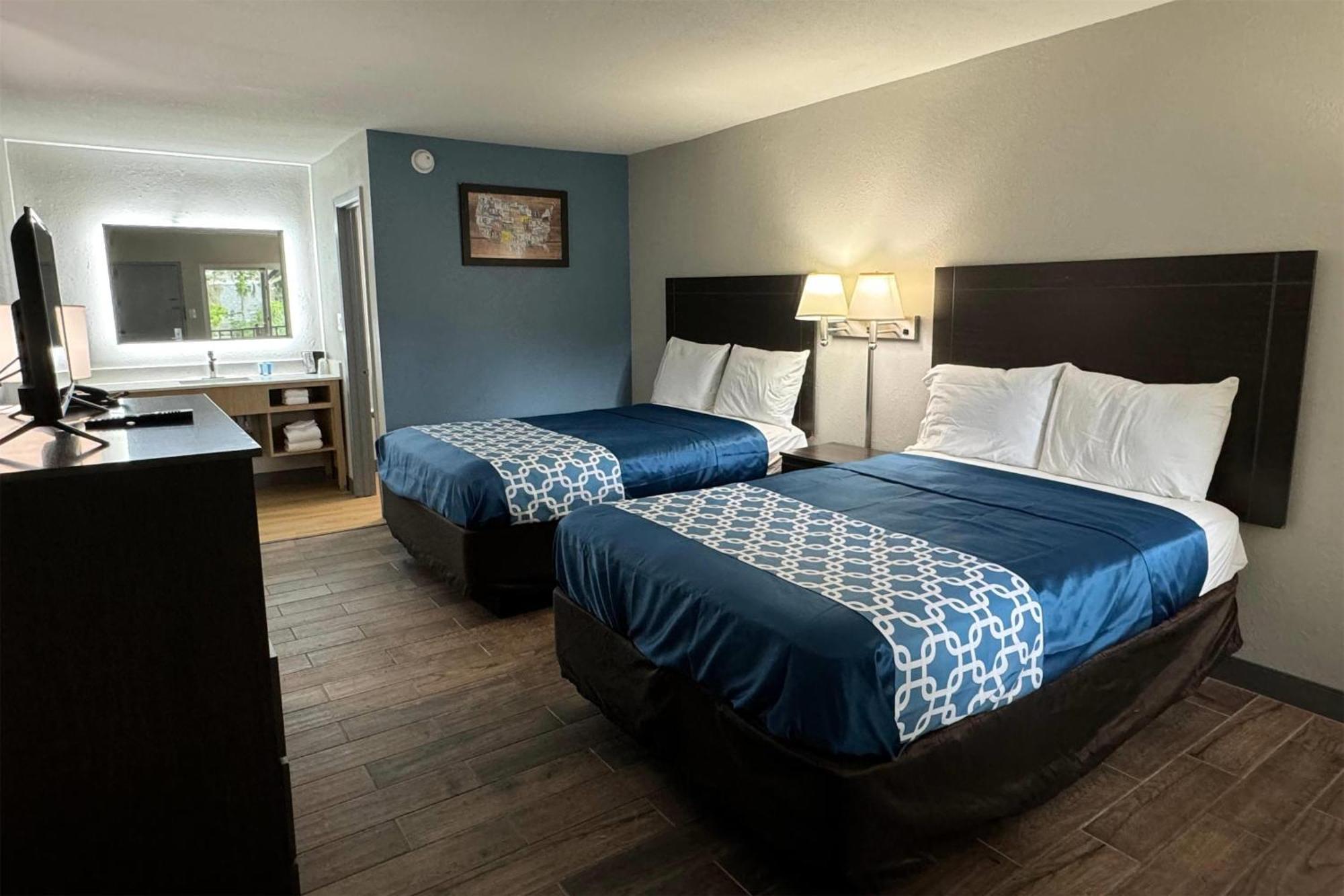 Travelodge By Wyndham Gainesville Exteriör bild